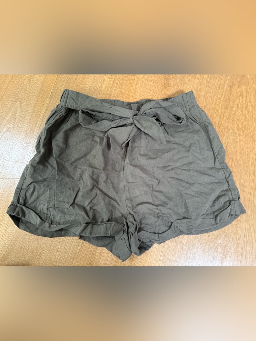 SHEIN Olive Green Tie-Waist Women's Shorts